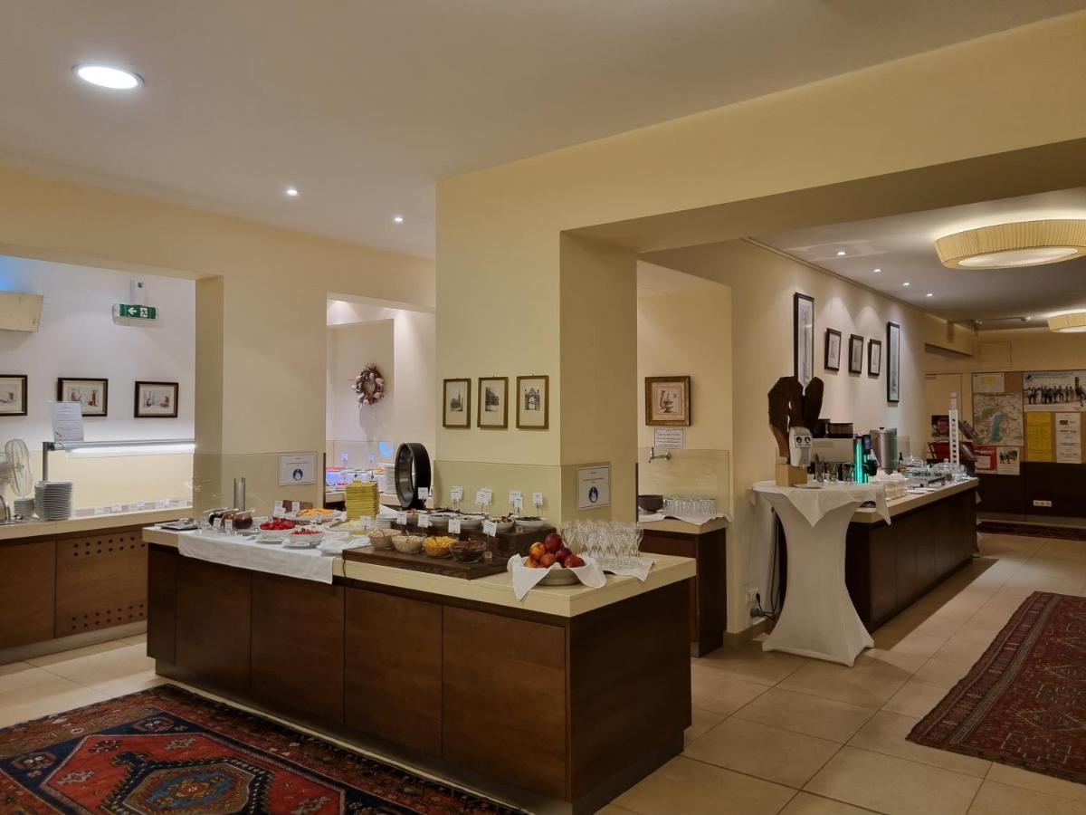 Birkenhof - - Wohlfuehl Mit Wochenend-restaurant Hotel Gols