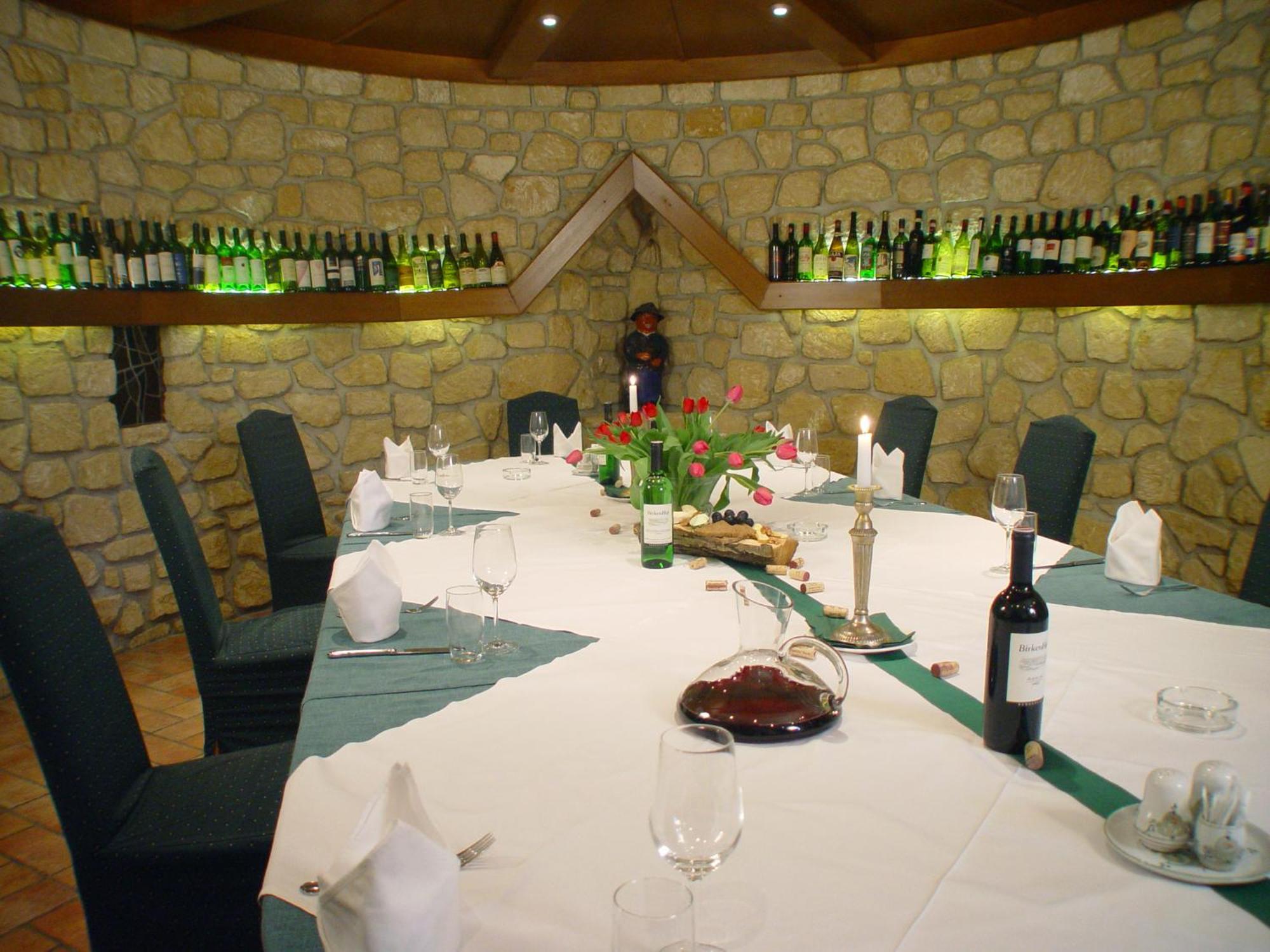Birkenhof - - Wohlfuehl Mit Wochenend-restaurant Gols