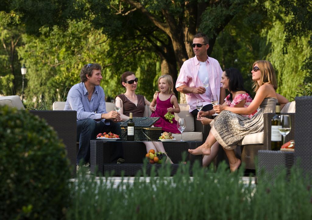 Birkenhof - - Wohlfuehl Mit Wochenend-restaurant Gols